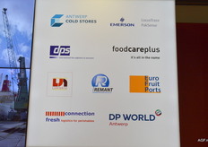 Met alle deelnemende bedrijven.