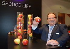 Urs Luder van Kanzi is enthousiast. Zijn motto: een Kanzi is niet zomaar een appel, het is een kwaliteitsappel!