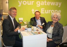 Gerard Hofman, Herwi Rijsdijk en Karla Peijs maakten reclame voor het Westland, ofwel 'your gateway to Europe'