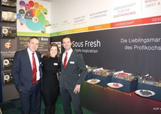 Roy Peters, Sanne Heber en Remco de Boer van Sous Fresh. Het merk ‘Sous Fresh Chefs Inspiration’ is speciaal geselecteerd voor de professionele kok. De Sous Fresh Inspiration Box wordt maandelijks geleverd met 6 verassende groenten- en fruitsoorten die de professionele kok inspireren, prikkelen en uitdagen om te experimenteren in de keuken.