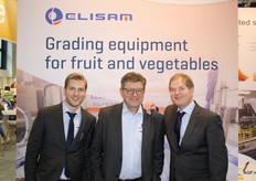 Lois en Erwin Bakker van Ellips met in het midden hun Elisam-collega