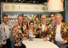 Geen flauw idee wat die mannen en dame van Banken verkopen....