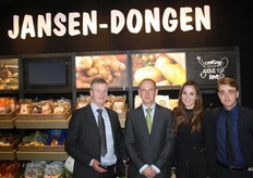 En nu de hele aanwezige familie Jansen me Peter, Wim, Rachelle en Laurens