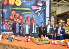 Peter Veenman, Herman Burger, Wim van den Berg, Stef Baetings, Jan Opschoor & Martijn Kesteloo vertegenwoordigen de merken van DOOR: Papri-Co, Green Diamonds, Purple Pride, SweetPoint & Prominent