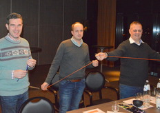 Jacco demonstreert hoe ver hij kan.