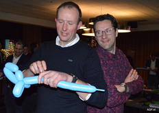 Kijk, hier wordt serieus gewerkt.