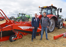Piet de Jong van Grimme en Steven Keijmel vvan P. van Eijzeren voor de doorontwikkeling van de Asalift-uienrooier