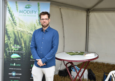 Elwin Dirksen van Modify