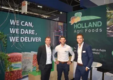 Nathan Rommers, Theo Hohls en Paul van den Berg van Holland Agri Foods. Uien, aardappelen en peen wordt geexporteerd naar Europa, Afrika en Azie in verpakkingen van 7 kilo tot 1000 kilo big bag.