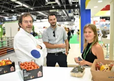Marcel van Eeuwijk en Koen Claessens van Aqui Fruit op bezoek bij de Spaanse leverancier La Cana
