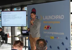 Bart Jongenelen van Delphy gaf een lezing over de 'tech-driven' toekomst van de aardbeiteelt