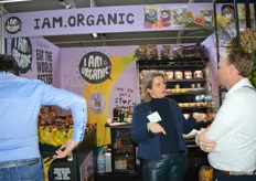Elke Schroevers vertelt meer over de producten van Organto's merk I AM Organic. Alle producten hebben een uniek digitaal paspoort, waardoor je alles kunt terugvinden over het product. "We zijn gepast trots op onze top-5 klassering in de Bioproductverkiezing."