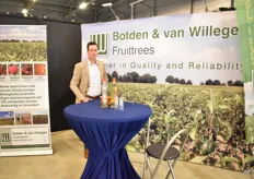Chris van Duynhoven van Botden & van Willegen, zij hebben een breed assortiment fruitbomen 