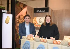 Remy en Wieze Tanghe van RTL Patat en RTL Onions. Het was voor het bedrijf de tweede keer op de Fruit Logistica en het tijdstip van februari kwam het tweetal een stuk beter uit dan vorig jaar. Toen waren de handen wat meer nodig op het bedrijf.