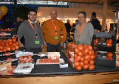 Joost en Gerard van der Vleuten en Corne Smulers promoten de Intense-tomaat