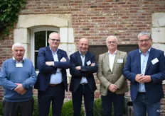 Voorafgaand maken Dirk Van Den Plas, Hans Vanderhallen (Coöperatie Hoogstraten), Maarten De Moor (LAVA), Guy Callebaut (Global G.A.P.) en Luc Vanoirbeek (VBT) een praatje in het zonnetje