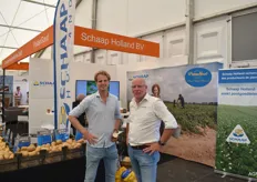 Arno van Vught van Schaap Holland en Cor van Maanen van Omnivent BV. Cor: "Potato Europe houdt de connecties vast in de keten."
