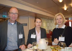 Lunchtijd voor Wilfried Kamphousen, Annette Fröshler (QS Qualität und Sicherhiet) en Karin Silberbauer (AMA Agrarmarkt Austria Marketing)