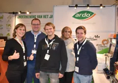 Michele Beenaert, Tommy Wullaert, Stijn Aspeslagh, Sander De Bruycken en Katrien Lammens van Ardo. Ardo stond op de beurs met als doel nieuwe werknemers te recruiteren.