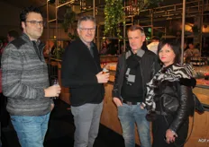 Komkommertelers Dries en Andre Vahl en witloftelers Martin en Ank Vrijbloed