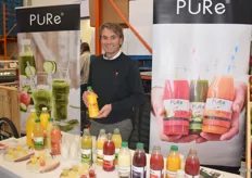 Yves De Vos van de Juicy Group liet de gasten maar al te graag zijn sappen van 100% groenten en/of fruit proeven.