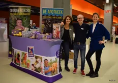 Monique Mooij, Michael Wilde en diëtiste Steffi Haaze van Eosta zetten gezondheid van groenten en fruit in de markt