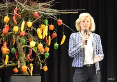 Wethouder Karin Zwinkels-de Jong van de Gemeente Westland legt uit waarom de gemeente het Healty Food Congres sponsort
