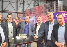 De aannemers van Edibo en EG-elec BV die de nieuwe verpakkingsloods van BelOrta hebben gebouwd: Herman Swings, Ruben Bloemen, Jo Boonen, Geert Cuypers, Erwin van Hoeck en Marc Cools.