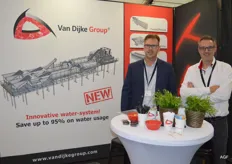 Marco Geense en Harm-Jan van Dijke van Van Dijke Group uit St Phillipsland. Machines voor wassen, ontstenen, drogen en water recycling en complete lijnen voor agrarische producten.