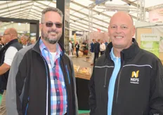 Kees Nefs van VDL Group en Pieter Nefs van Nefs aardappelen.
