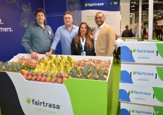 Leon Hijweege, Jose Cubero, Elisa Benetti en Rudis Colon van Fairtrasa. Een biospecialist. Actueel zijn bio Demeter mango’s uit Brazilie. Wekelijks worden 25 containers met bananen geïmporteerd uit Ecuador en Dominicaanse Republiek.