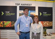 Nicolas Vandebogaerde en Delphine Vanhaelewyn van Top Harvest. Het is de eerste keer dat het bedrijf op de Fruit Attraction in Madrid staat, maar het bevalt ze zeer goed.