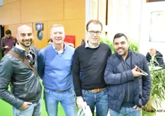 Davide, Dennis Koenen en Frits de Mooij van Vita Verde, samen met de Italiaanse leverancier Giuseppa