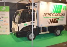 Petit Forestier verhuurt (mobiele) koelruimten, vrachtauto's en koelcontainers. Op de foto een elektrische koelwagen voor de binnenstad.