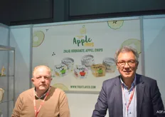 Tommy de Becker en Luc Thoelen van Fruit Layer stonden op Tavola met de nieuwe krokante appel chips, gemaakt van verse appelen. Deze waren voor de gelegenheid ook meegebracht.