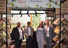 En Fruit Freshi met nieuwe aanwinst Jacco van Paasschen, Fokke Jonkman, Anne Schoonen en Wim Jansen