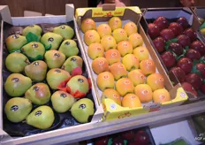 Het bedrijf is exclusief distributeur van de gele, smaakvolle appel uit Frankrijk in de Benelux.