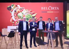Ook het team van BelOrta hechtte veel waarde aan de kwalitatieve gesprekken met het toegestroomde publiek. Op de foto staan Jo Lambrecht, Philippe Appeltans, Sander De Proost, Laurent De Smedt en Miguel Demaeght.
