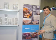 Nazar Garahamov van het Turkse Yöm Vakum presenteerde kunststof-punnets voor AGF-producten. 