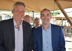Directeur Dick Hylkema van de Nederlandse Aardappel Organisatie met Commercieel Manager Michiel Meijering van Landjuweel