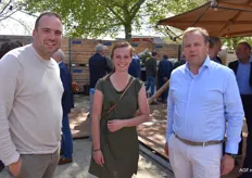 Rik en Eveline van Hees van VHM Machinery met Jaap van der Sar van Sarco Packaging