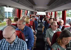 Met zijn allen in de bus voor een ritje over het Hines Fresh Park Venlo, Greenport Venlo en Hutchinson Ports Venlo