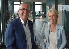 Gert Mulder en Janine Luten, de voormalige en huidige directeur van GroentenFruit Huis